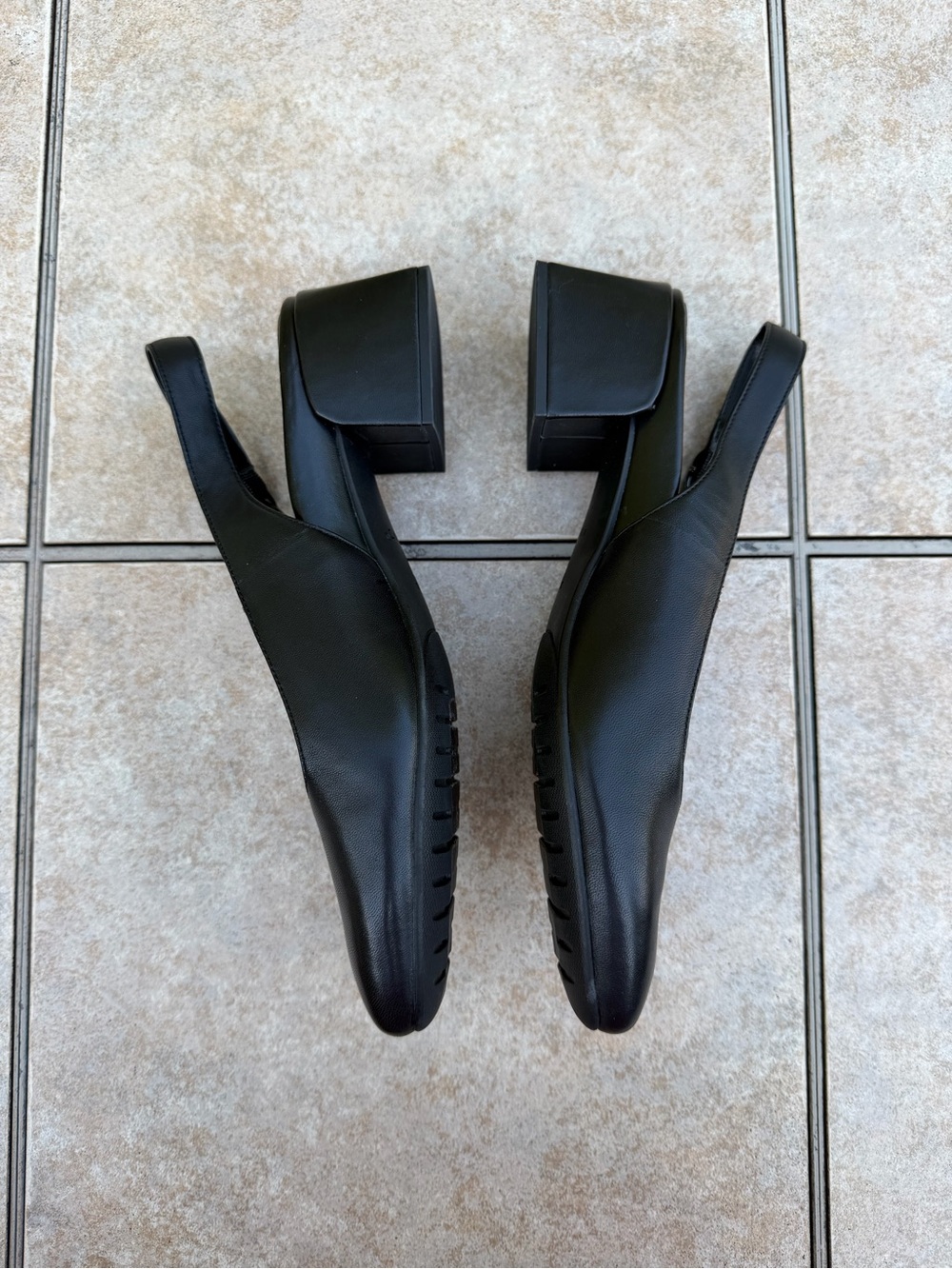 Vionic Reyes Block Heel Slingback Pumps - Picture 10 of 13